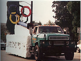 homecoming float